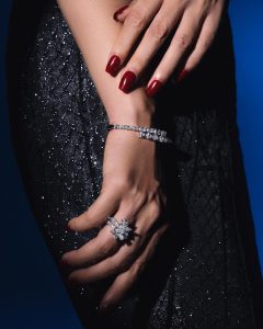 perhiasan berlian